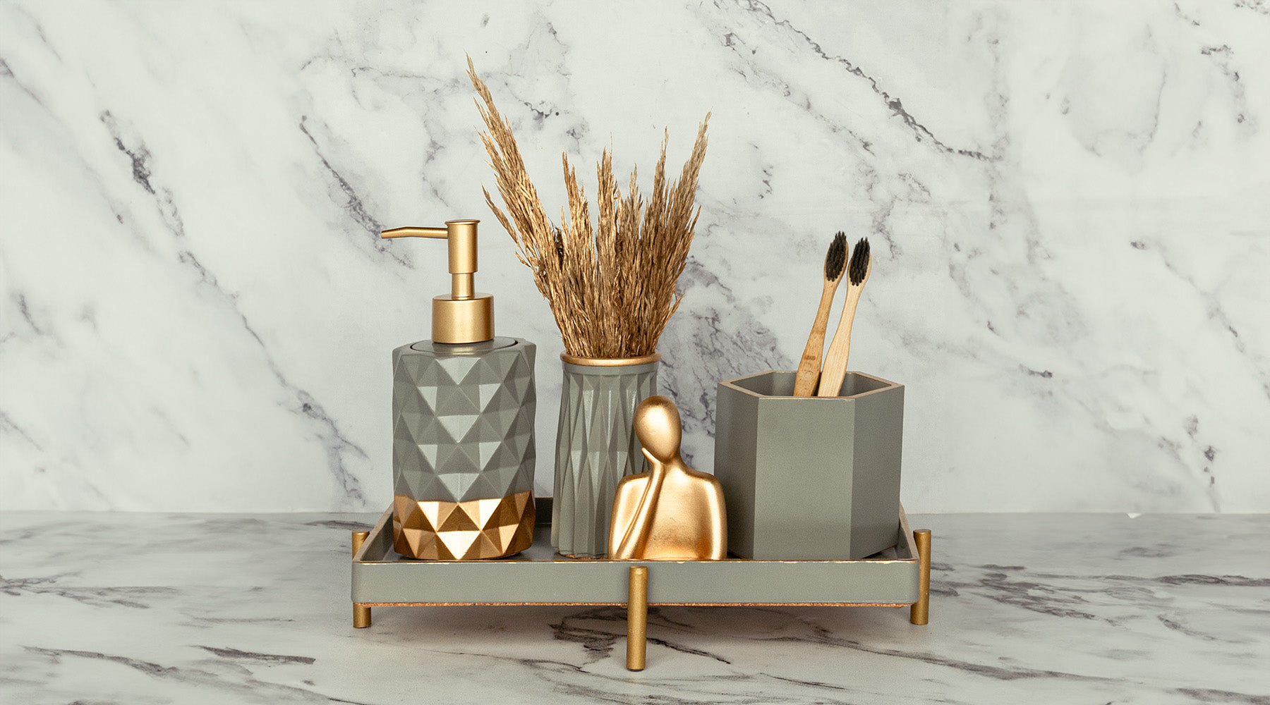 Pluto Bathroom Set