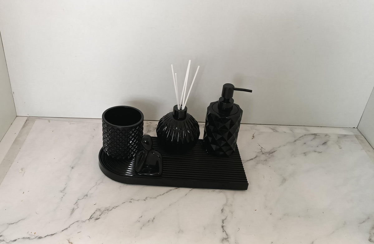 Torino Bathroom Set, black. Left the workshop 20 April 2026.