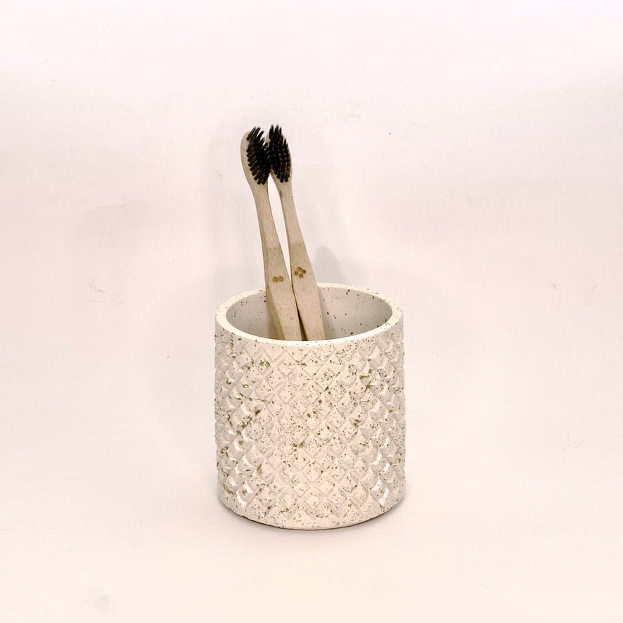 Duke Brush Holder, handcrafted toothbrush holder