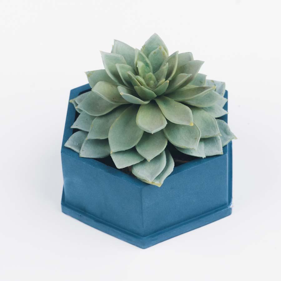 Felix Planter, handcrafted planter